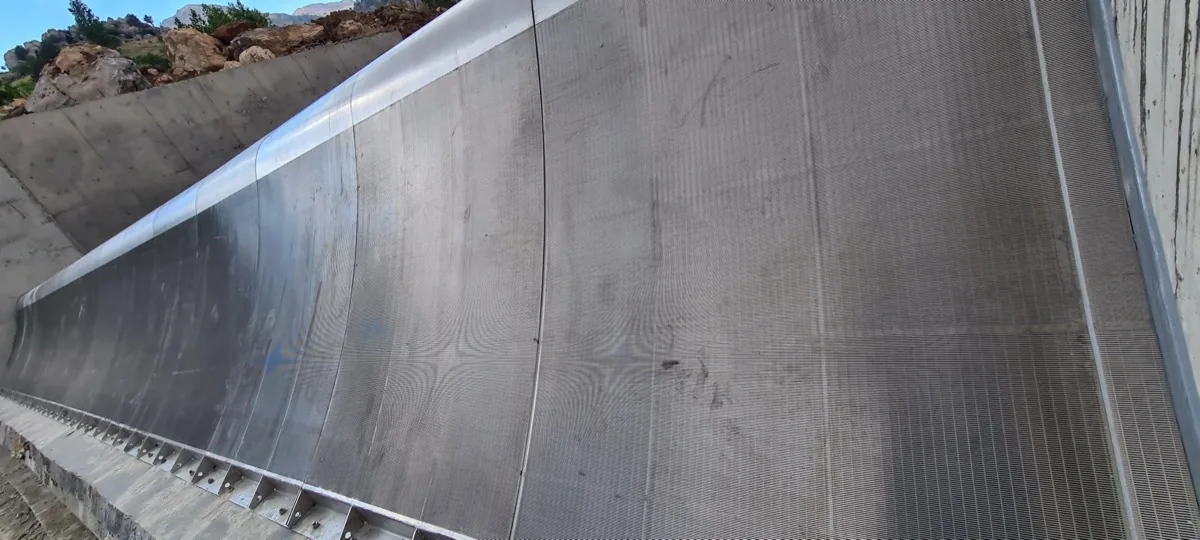 Hydropower intake screens for turbine and condenser protection